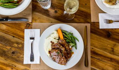 550-324-Food-Steak-over